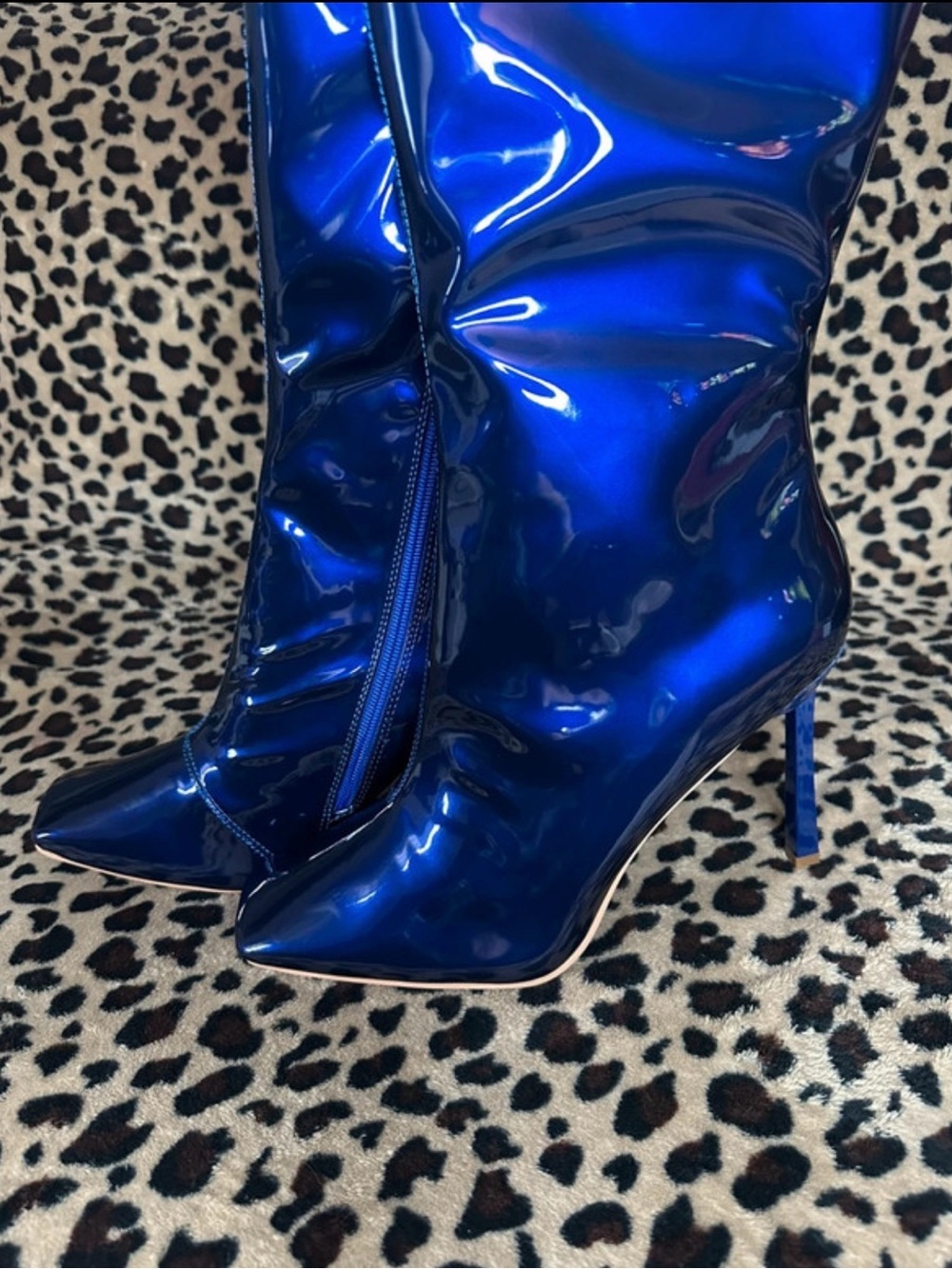 Gorgeous Shiny Mid-Calf Stiletto Boots in Deep Purple